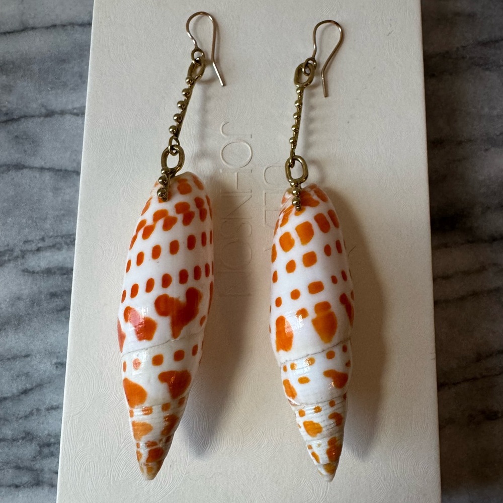 Ulla Johnson Medium Shell Drop Earrings Orange Mitra Shell - Picture 11 of 13